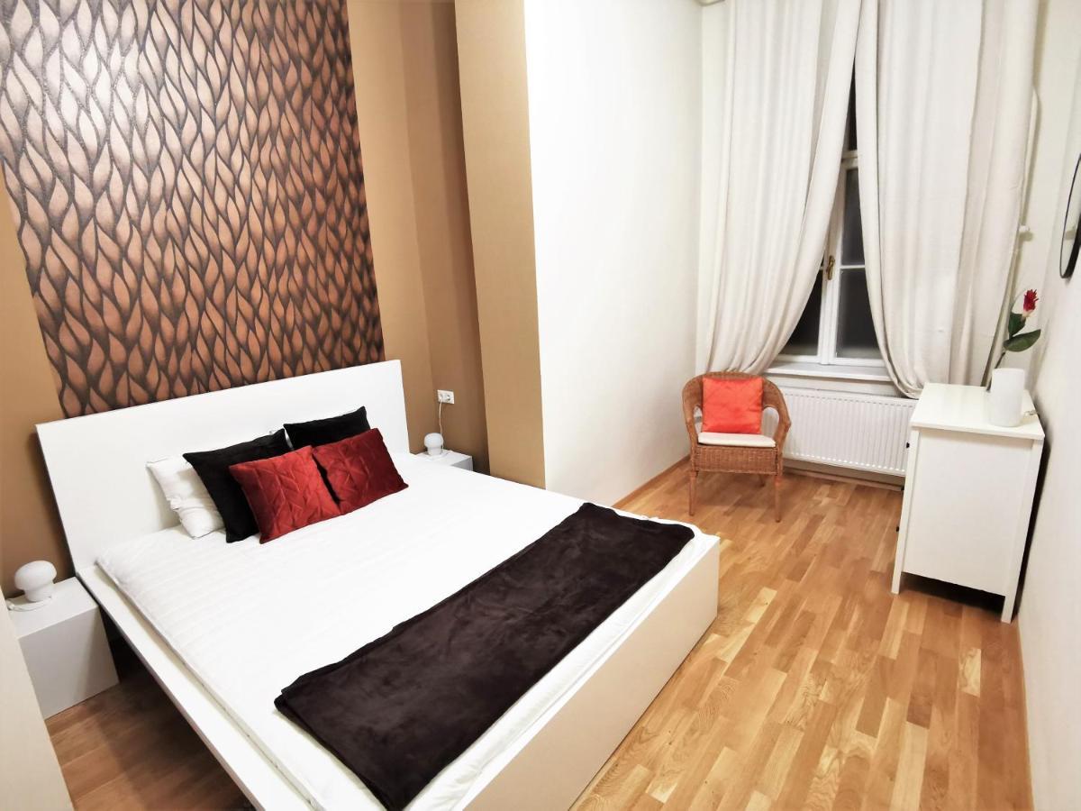 Orangehomes Kalvin Sq 2 Bedroom Apartment Budapeste Exterior foto