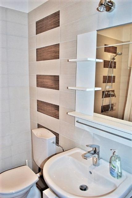 Orangehomes Kalvin Sq 2 Bedroom Apartment Budapeste Exterior foto