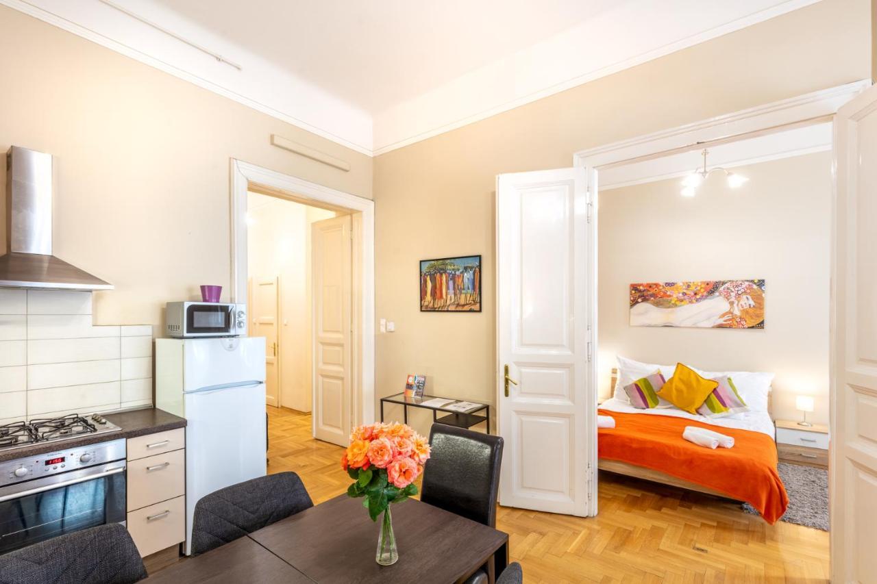 Orangehomes Kalvin Sq 2 Bedroom Apartment Budapeste Exterior foto