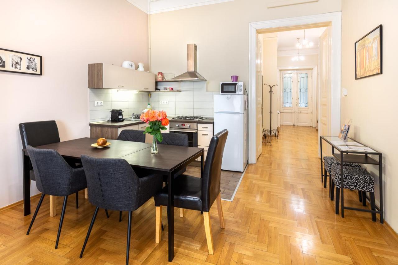 Orangehomes Kalvin Sq 2 Bedroom Apartment Budapeste Exterior foto