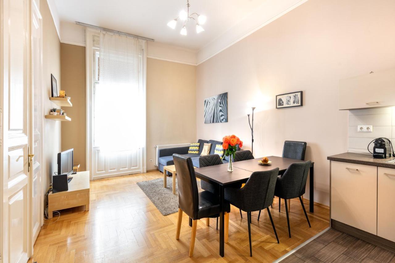 Orangehomes Kalvin Sq 2 Bedroom Apartment Budapeste Exterior foto