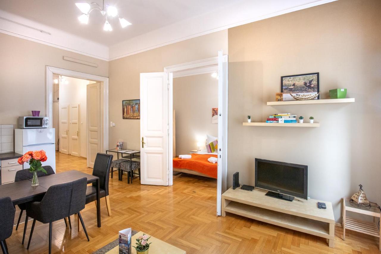 Orangehomes Kalvin Sq 2 Bedroom Apartment Budapeste Exterior foto